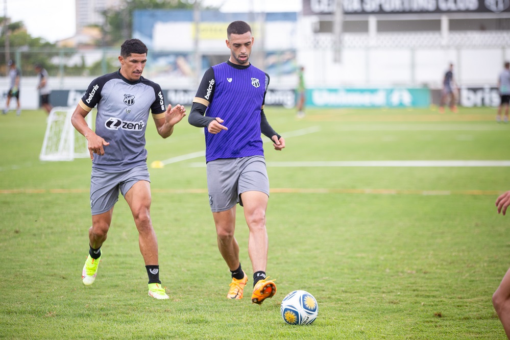 Ceará faz último treino antes de enfrentar o Sport