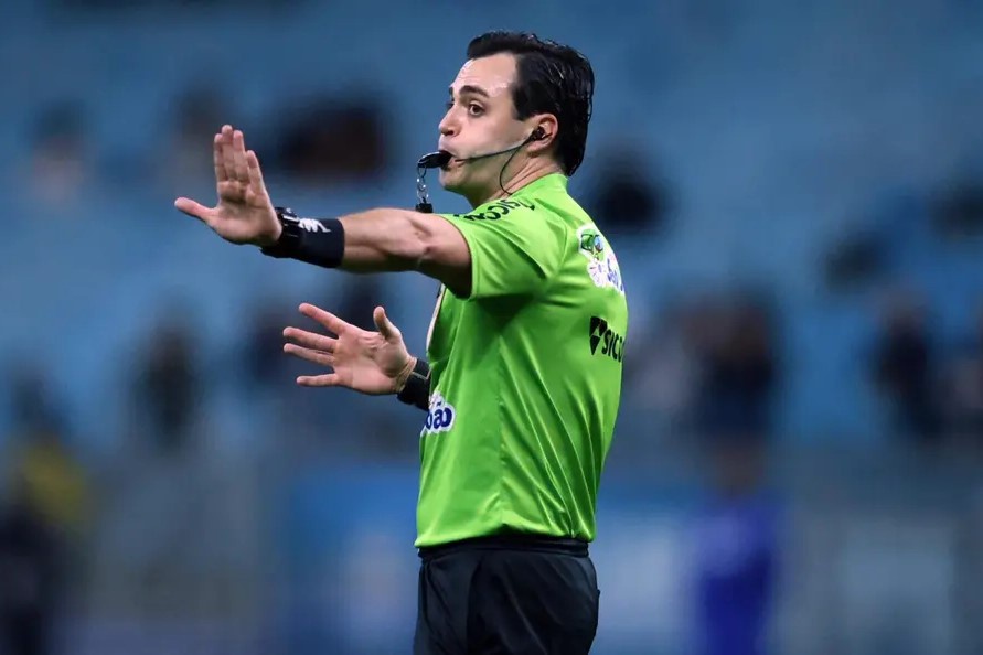 Camp. Brasileiro: Gaúcho Lucas Horn apita a estreia do Ceará diante do São Bernardo