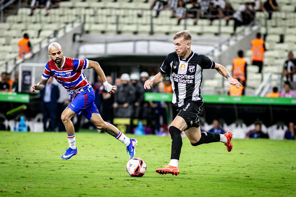 Na Arena Castelão, Ceará encara o primeiro Clássico-Rei da final do Campeonato Cearense 2026