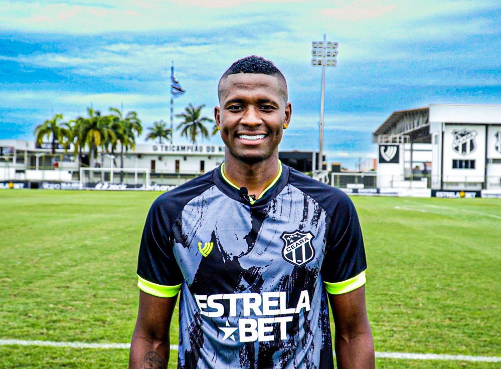 Orejuela enaltece a força da Nação Alvinegra e promete empenho máximo na luta pelo acesso