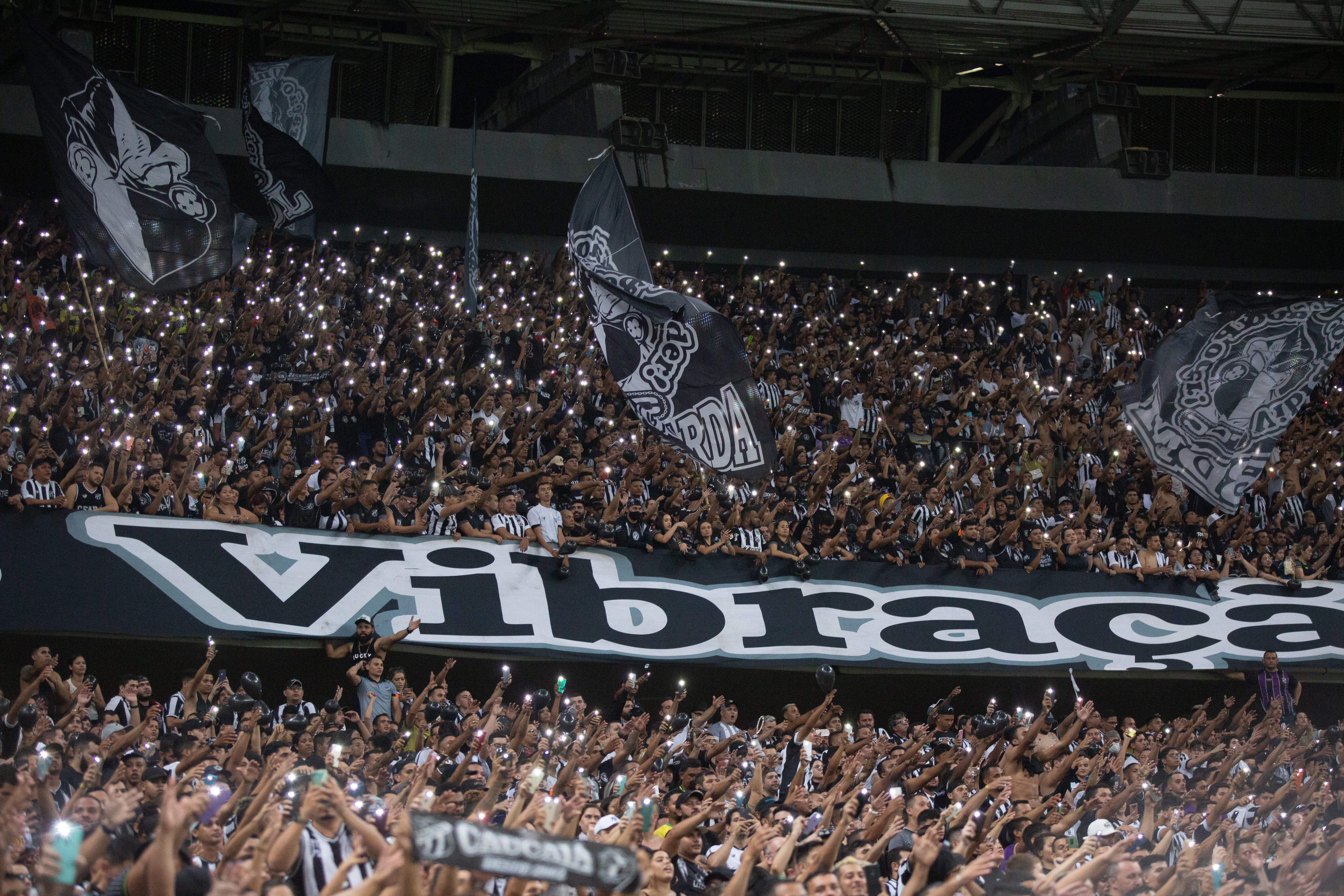 Copa do Brasil: Torcida alvinegra ainda pode garantir presença no Clássico-Rei