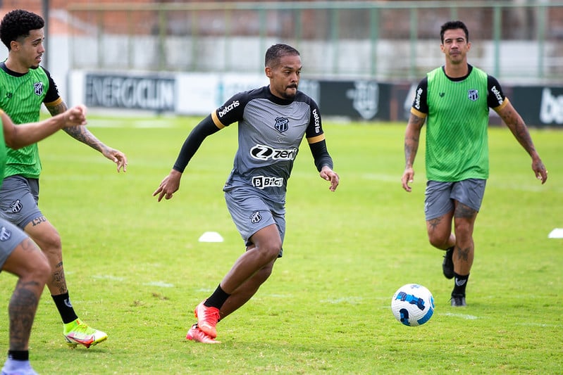 Ceará se reapresenta nesta segunda-feira (11), em Porangabuçu