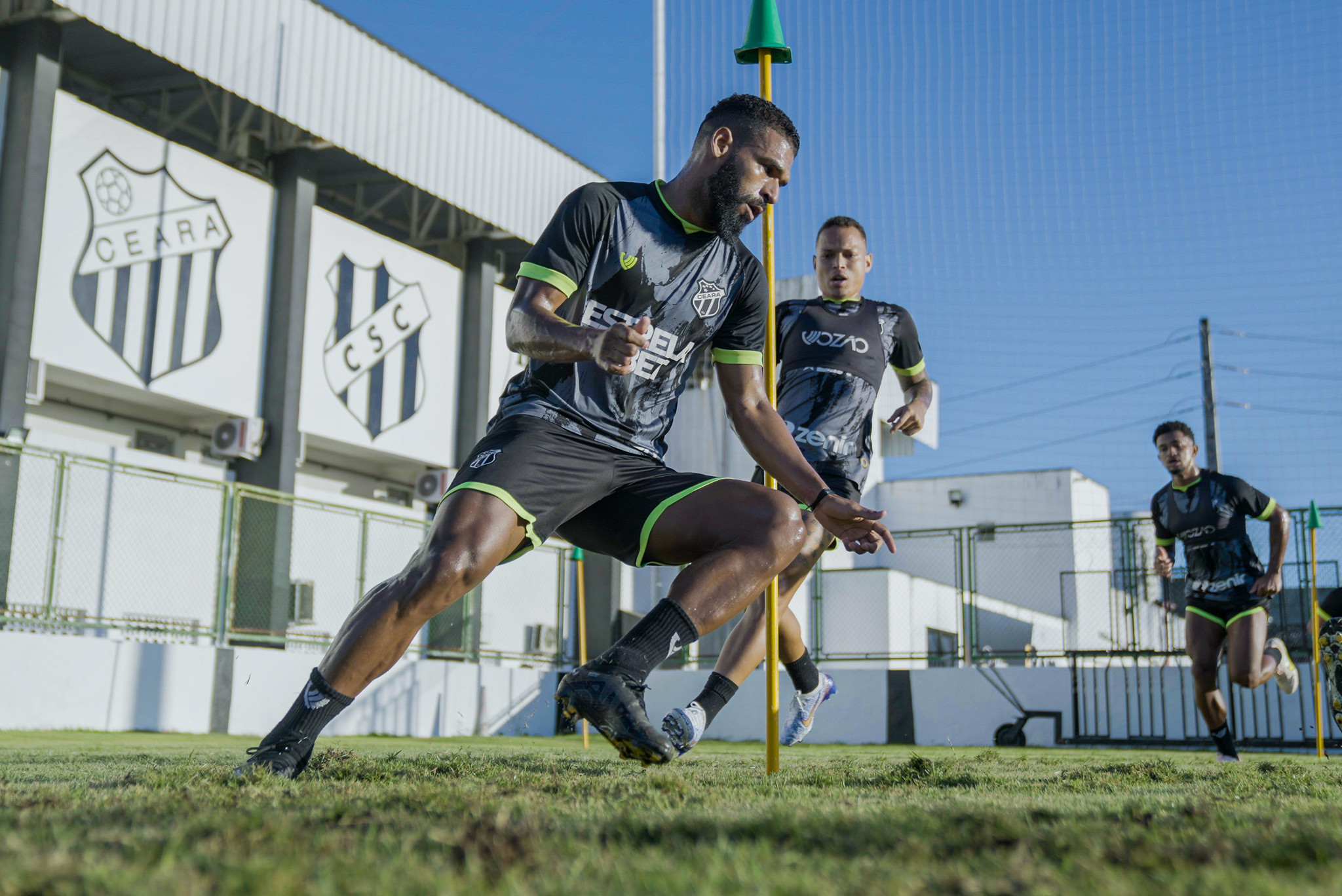 Em Porangabuçu, elenco alvinegro realizou o terceiro dia de treinamentos na semana