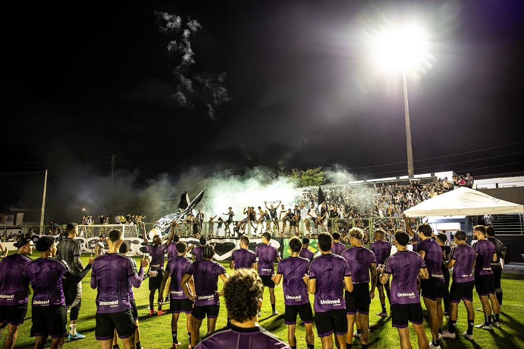 Com o apoio da Nação Alvinegra, Ceará fecha sua preparação para enfrentar o Cruzeiro