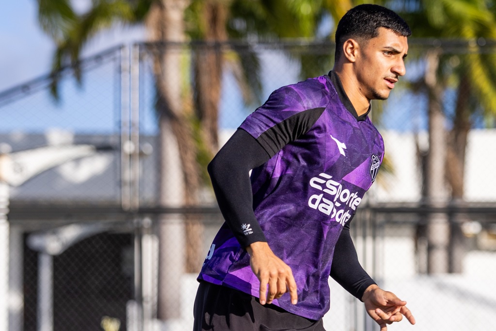Elenco alvinegro realiza o último treino em solo cearense para confronto com o Operário/PR
