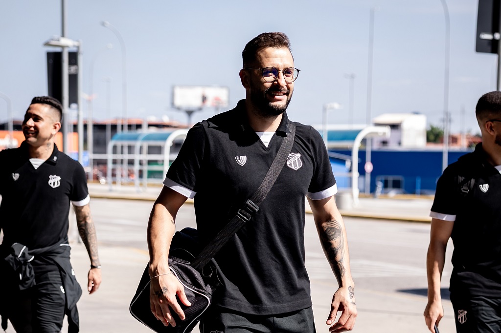 Futsal: Elenco alvinegro embarca para duelo decisivo contra o Traipu pelo Campeonato Brasileiro