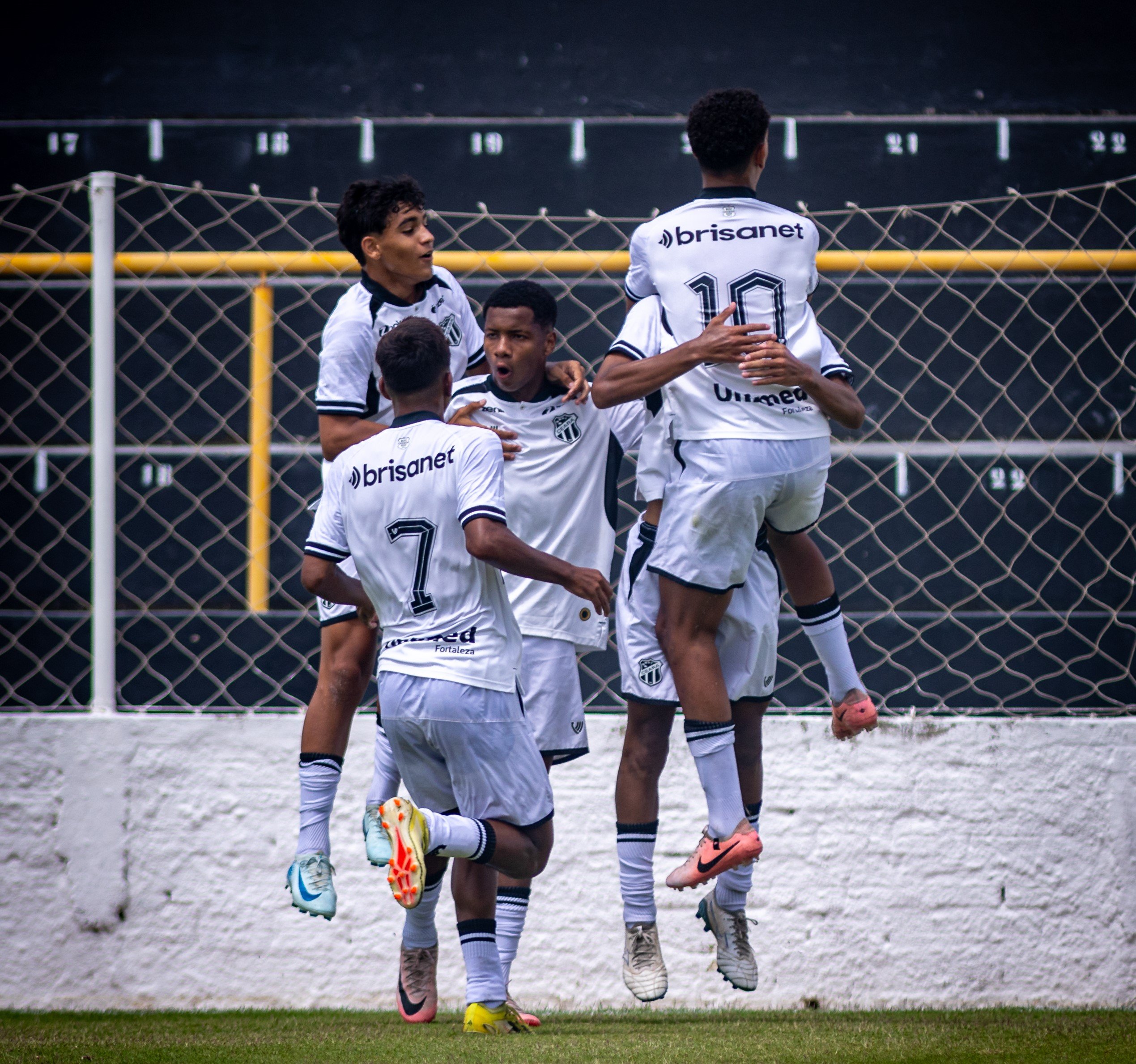 Sub-15: Nos pênaltis, Ceará vence o FC Acopiara e avança à final do Campeonato Cearense