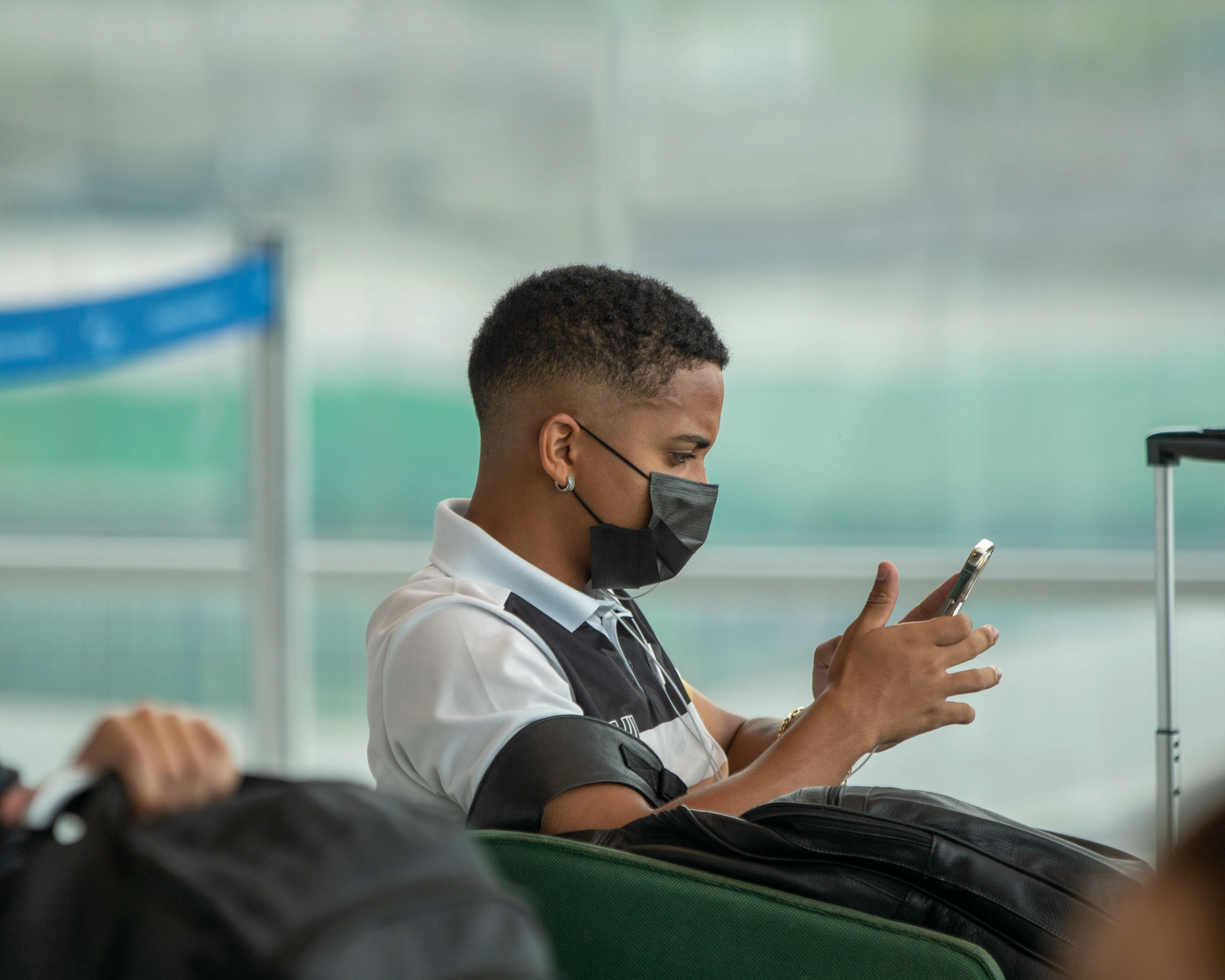 Após treinar em Porangabuçu, elenco alvinegro embarca para Curitiba