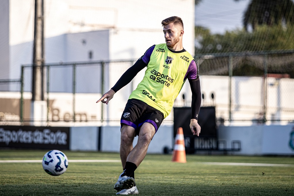 Elenco alvinegro participa de trabalho tático e fecha o segundo dia de atividades da semana