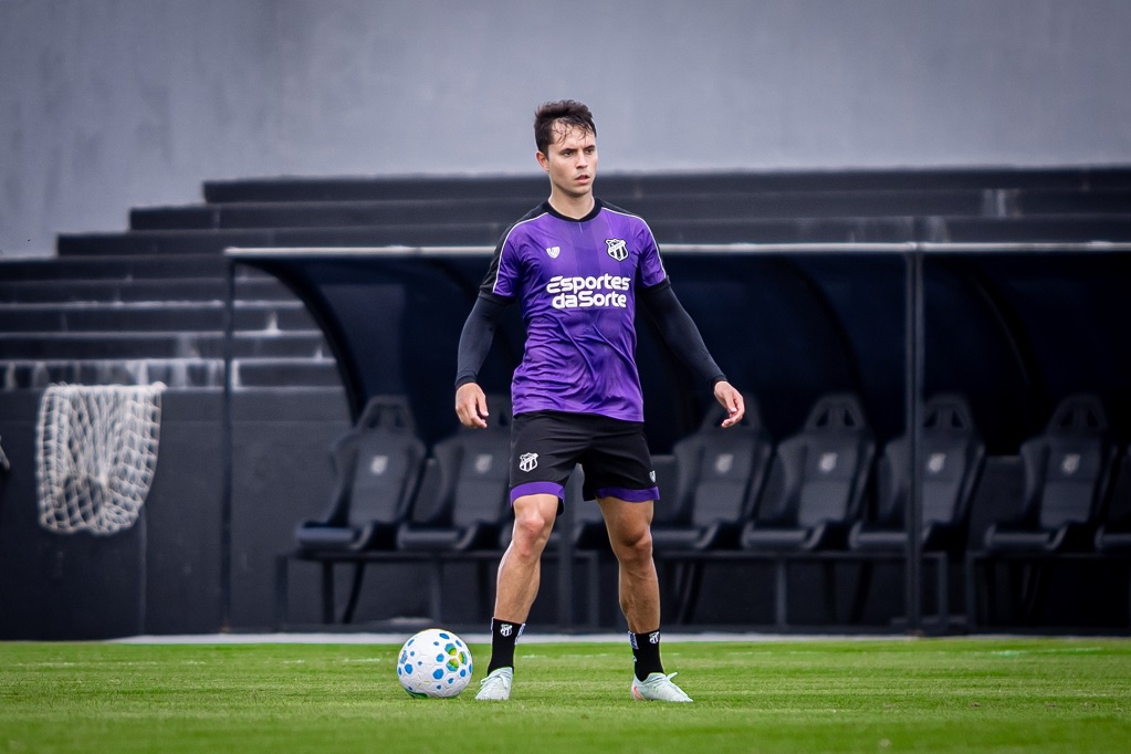 Com treino tático em Porangabuçu, Ceará fecha trabalhos para jogo de ida da final do Campeonato Cearense 2026