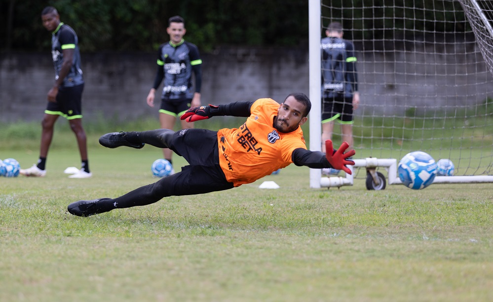 Ainda em Salvador, Ceará faz primeiro treino visando o jogo contra a Ponte Preta