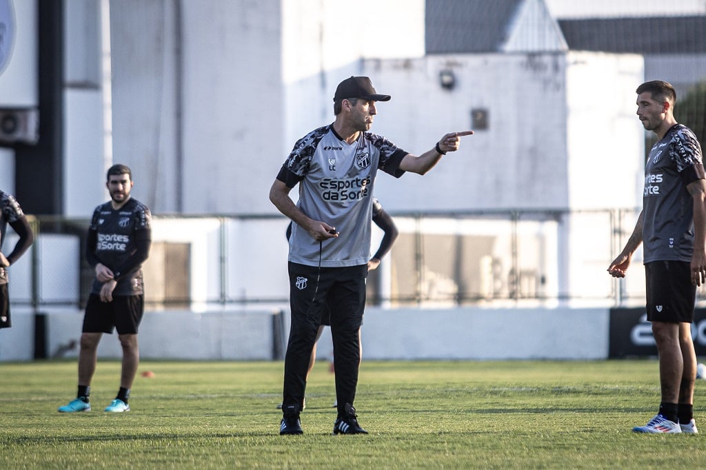 Com trabalho tático, Ceará dá sequência à preparação para partida com o Ituano