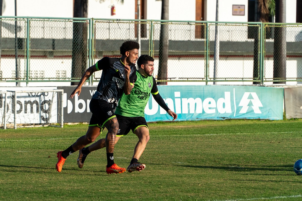 Em Porangabuçu, Ceará faz último treinamento em casa antes de encarar o Juventude