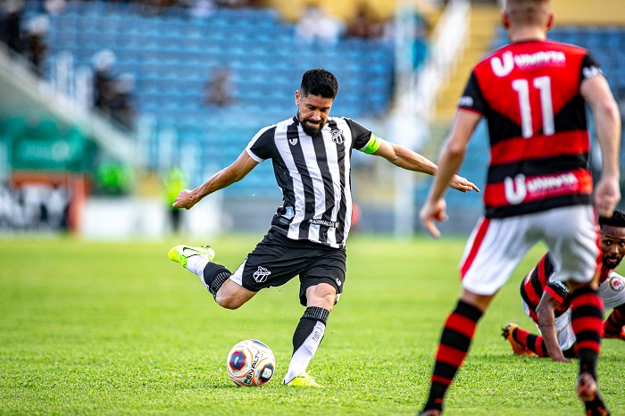 Ricardinho: “Nosso foco tem que ser nesses três pontos”