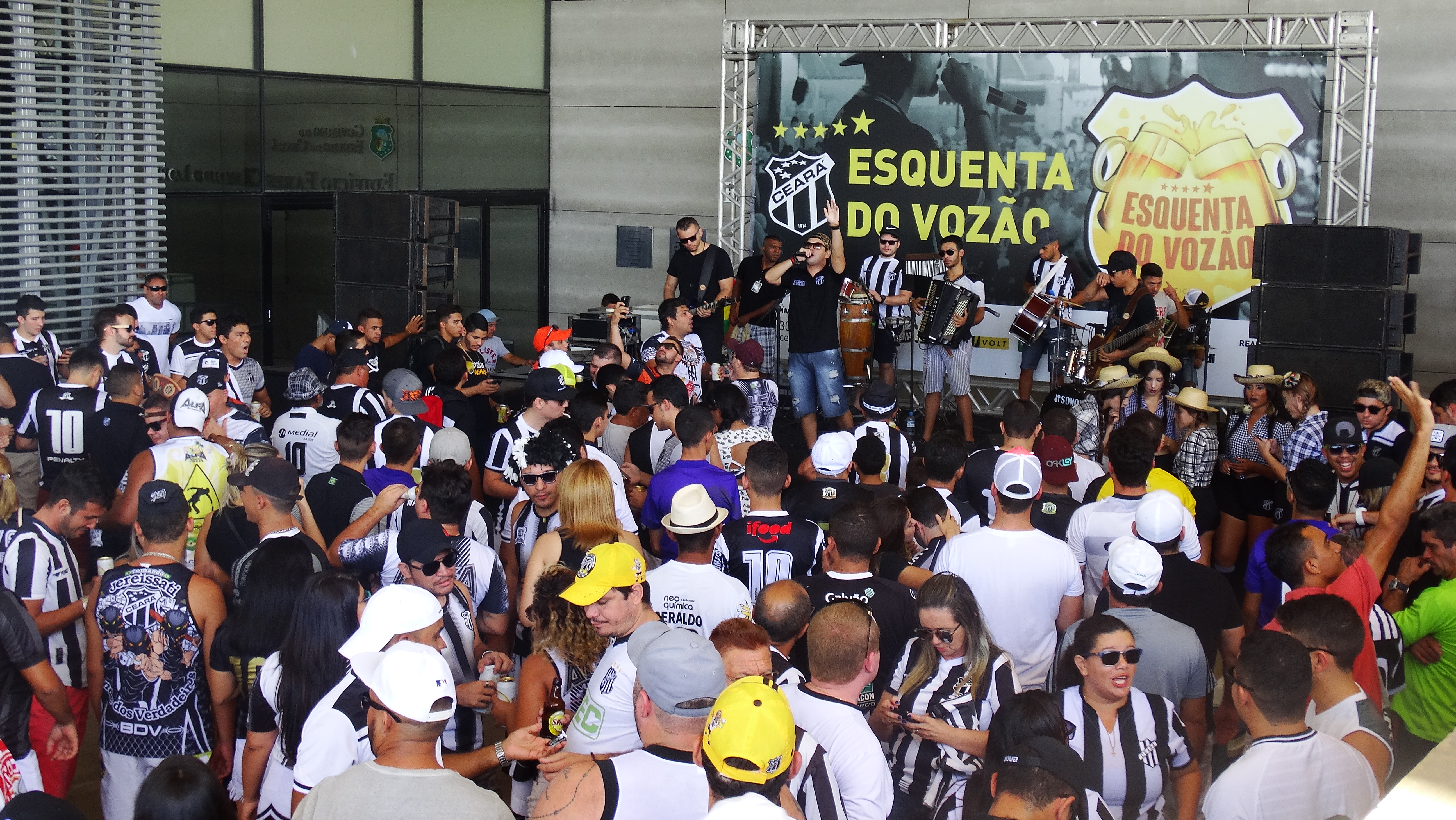 O sábado alvinegro começou com o Esquenta do Vozão