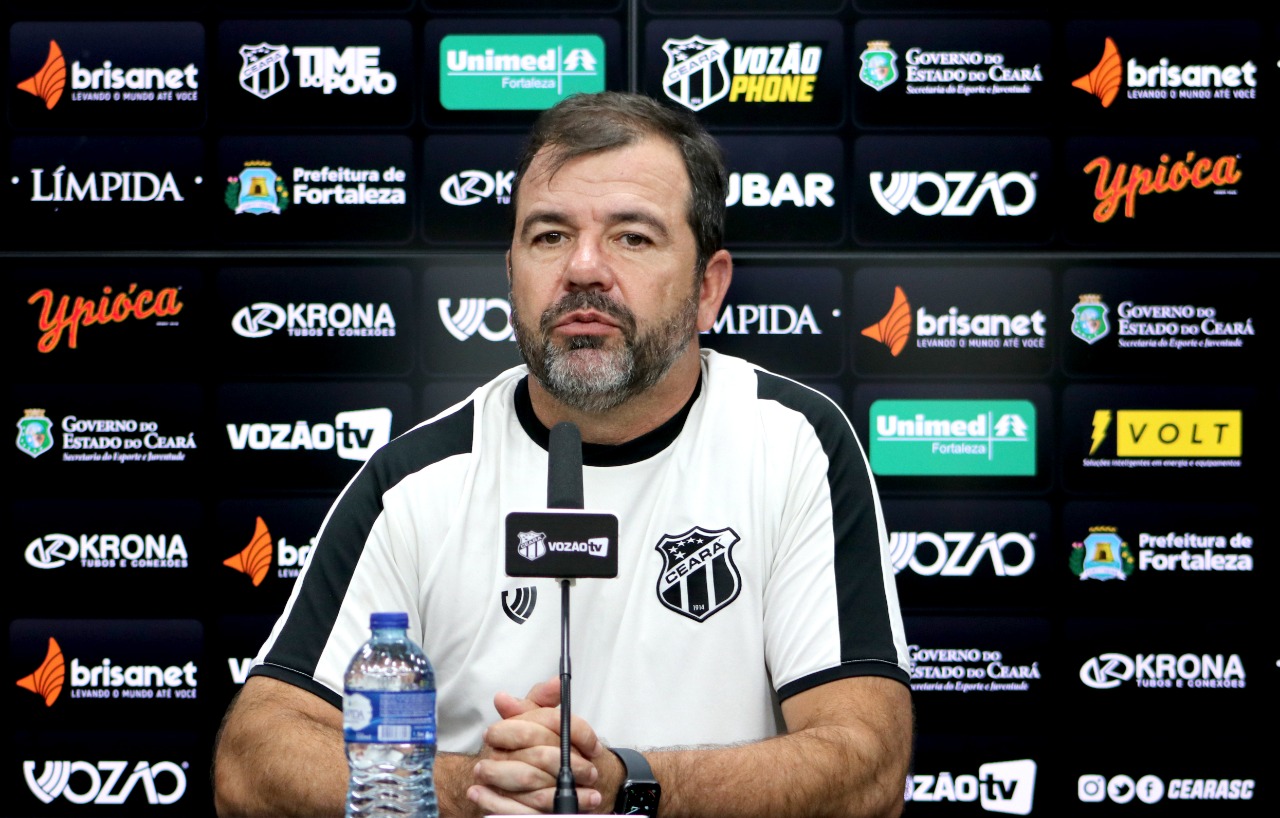 Dois dias antes de encarar do Atlético/CE, Enderson Moreira projeta o confronto