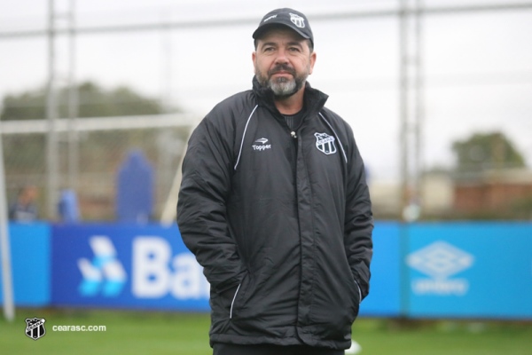 Prestes à partida diante do Flamengo, Enderson Moreira frisa a importância da eficiência em todos os aspectos do jogo