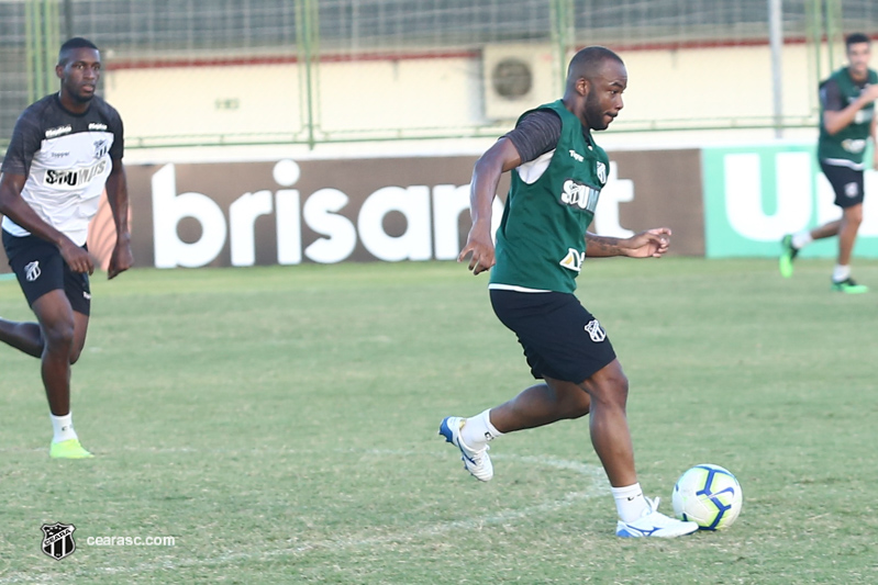 Ceará realiza treino pensando no próximo jogo contra a Chapecoense