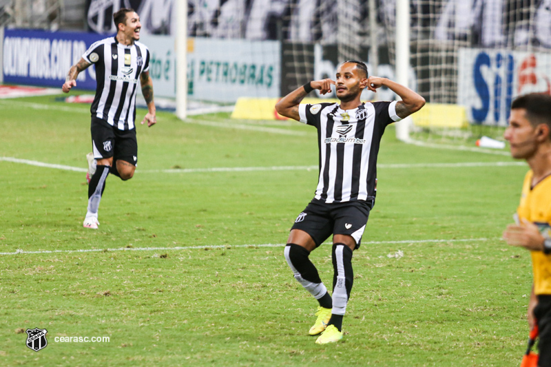 A força do elenco: Pelo terceiro jogo consecutivo, Ceará marca com atletas que saíram do banco