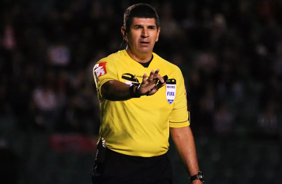 Marcelo de Lima Henrique apita o duelo de estreia do Vozão no Campeonato Cearense