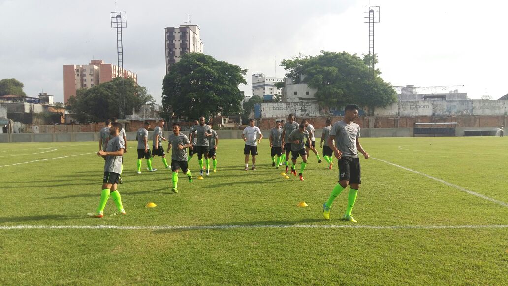 Vozão faz treino de apronto no Baenão para jogo contra o Paysandu 