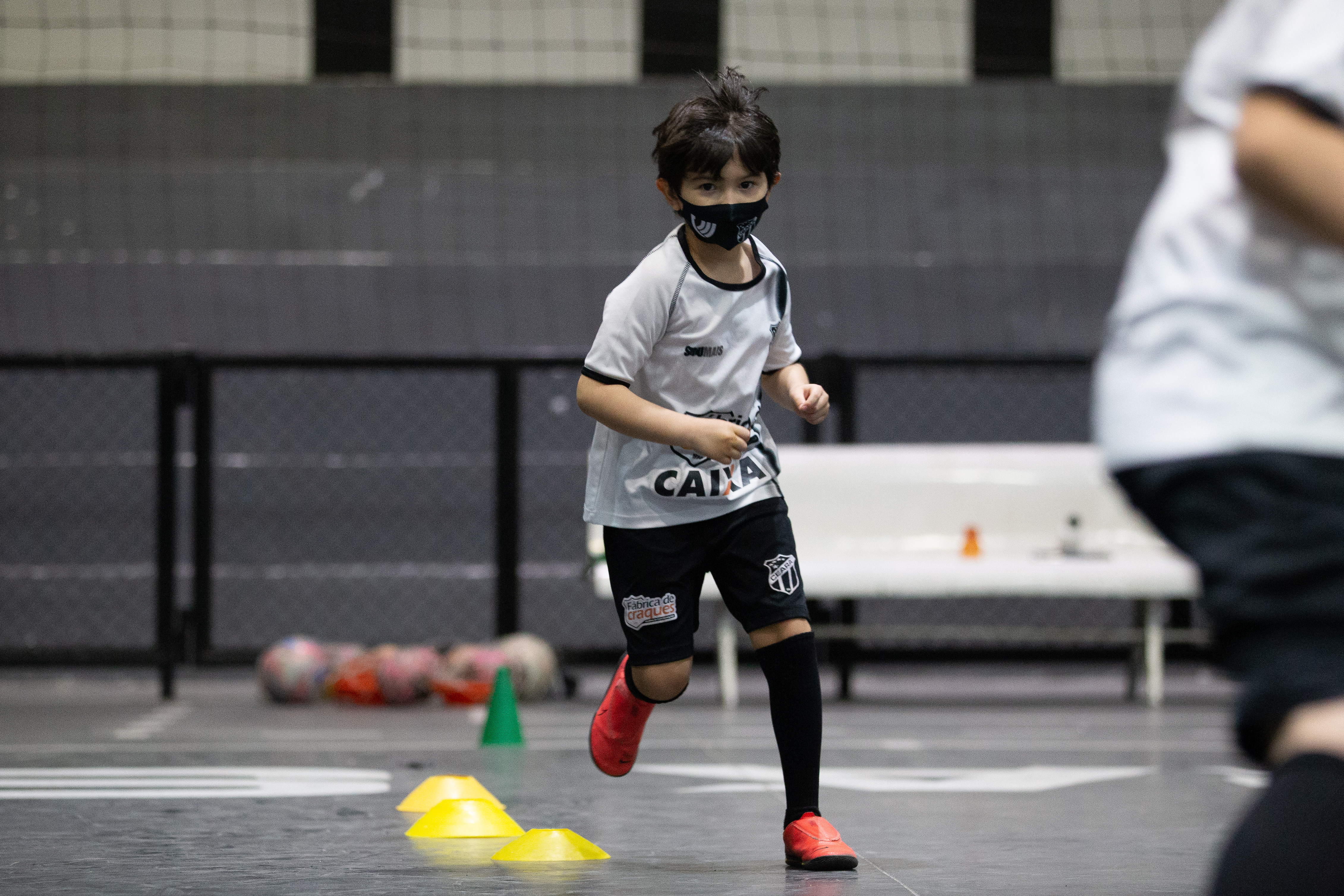 Fábrica de Craques: Confira os dias e horários das turmas disponíveis na escola oficial do Vozão