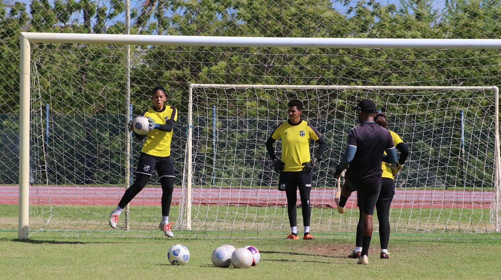 Fut. Feminino: Entenda um pouco mais sobre o trabalho da preparação das goleiras alvinegras