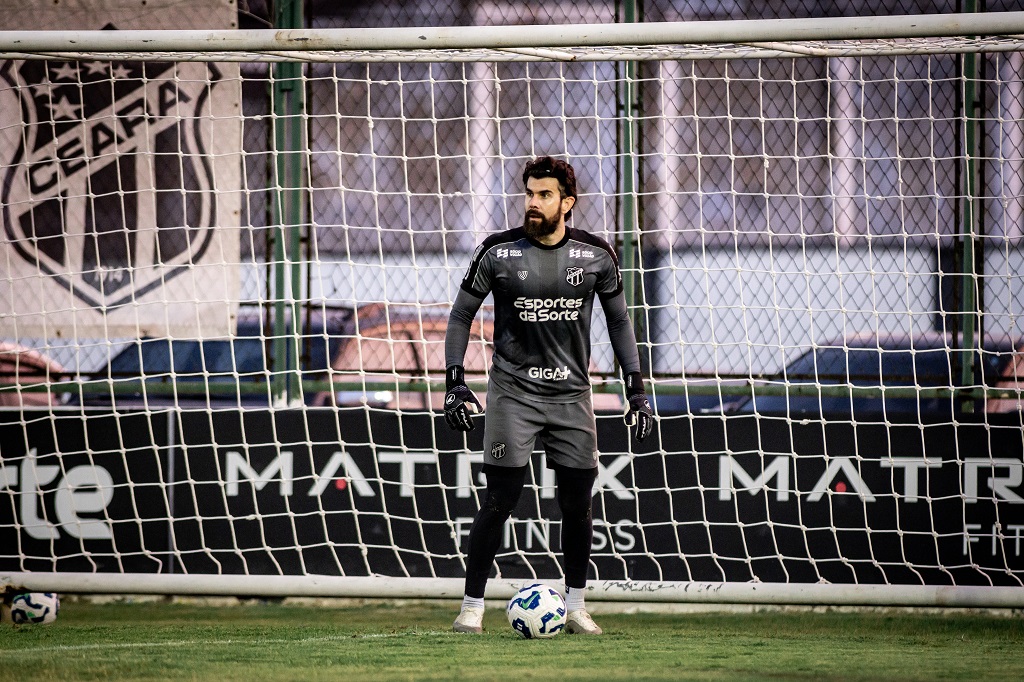 Ceará se reapresentará na tarde desta terça-feira focado em duelo com o Atlético/MG
