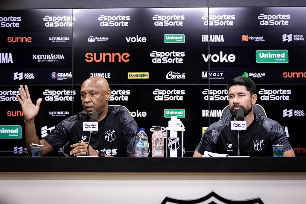 Ricardinho e Anderson Batatais concedem entrevista coletiva em Porangabuçu