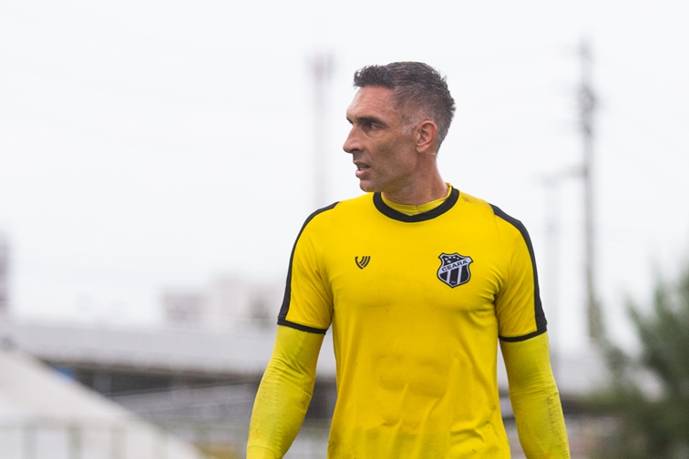 Manhã de quarta-feira de treino forte para o elenco alvinegro