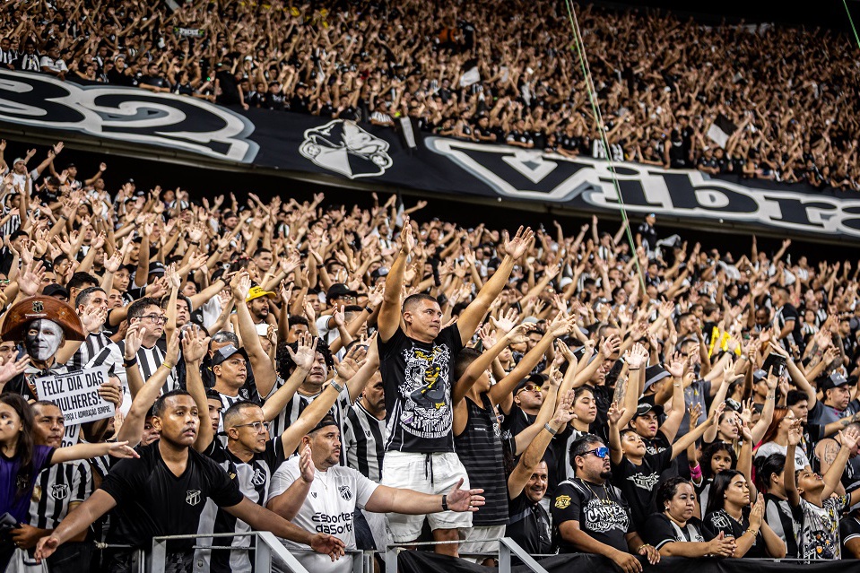 Confira detalhes da venda de ingressos para o Clássico-Rei nesta quarta-feira, 8