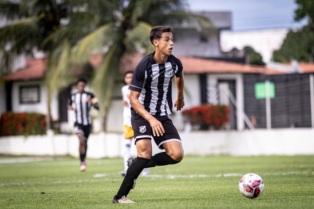 Cinco jogos movimentam o fim de semana alvinegro