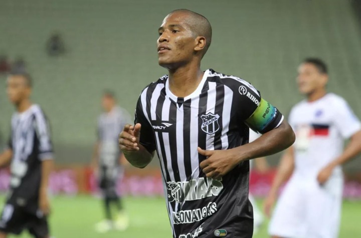 Calendário Alvinegro: Ídolo da Nação Alvinegra, João Marcos completa 42 anos nesta sexta-feira (24)