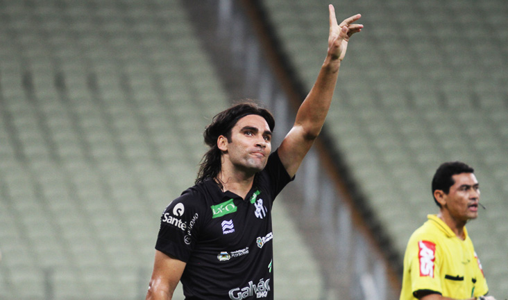 Léo Gamalho comemora boa fase do time: “As coisas estão se encaixando”