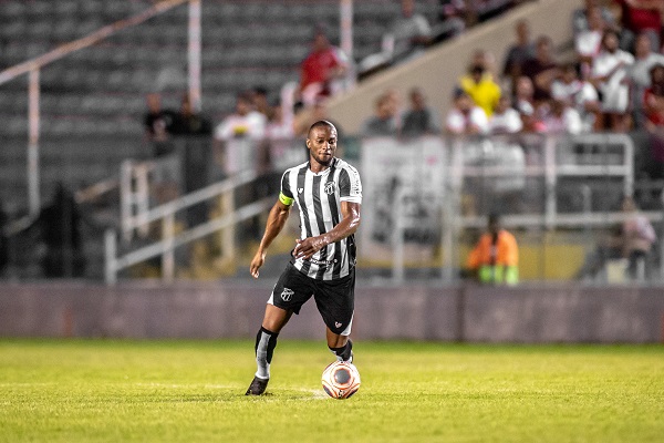 Luiz Otávio foca no Clássico-Rei e enfatiza: “é um jogo muito importante pra todos nós”