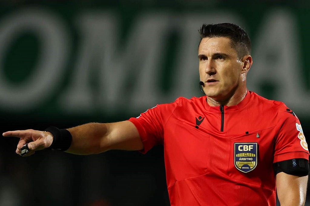 Gaúcho Rafael Rodrigo Klein apita Bahia x Ceará, pelo Brasileirão