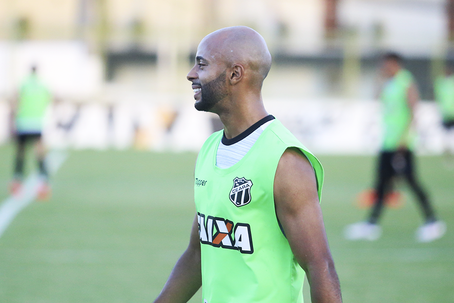 Ceará finaliza preparação para a partida contra o Uniclinic com treino fechado em Porangabuçu