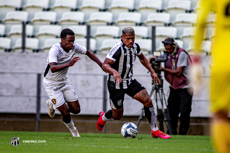 Fernando Sobral conquista espaço no time titular e se torna peça importante no Mais Querido