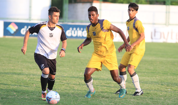 Pensando no Boa Esporte, alvinegro trabalharam nesta tarde