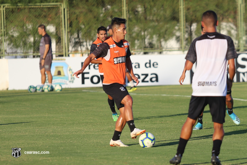 No CT de Porangabuçu, elenco dá continuidade à preparação para partida diante do Vasco
