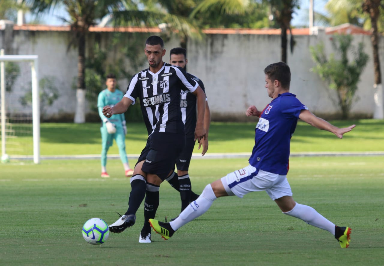 Aspirantes: Ceará perde para o Paraná