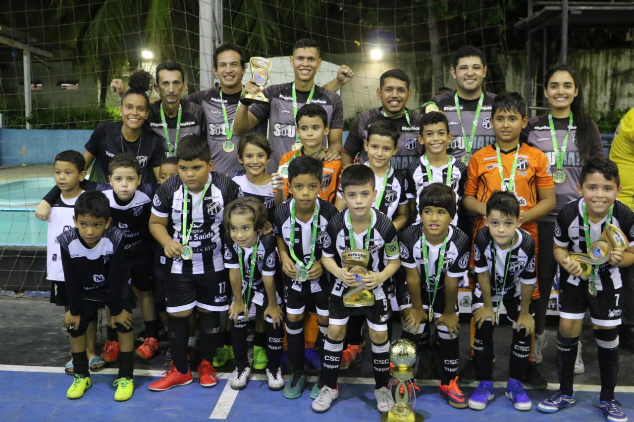 Base do futsal: sub-9 é campeão invicto da Copa LIFEC 
