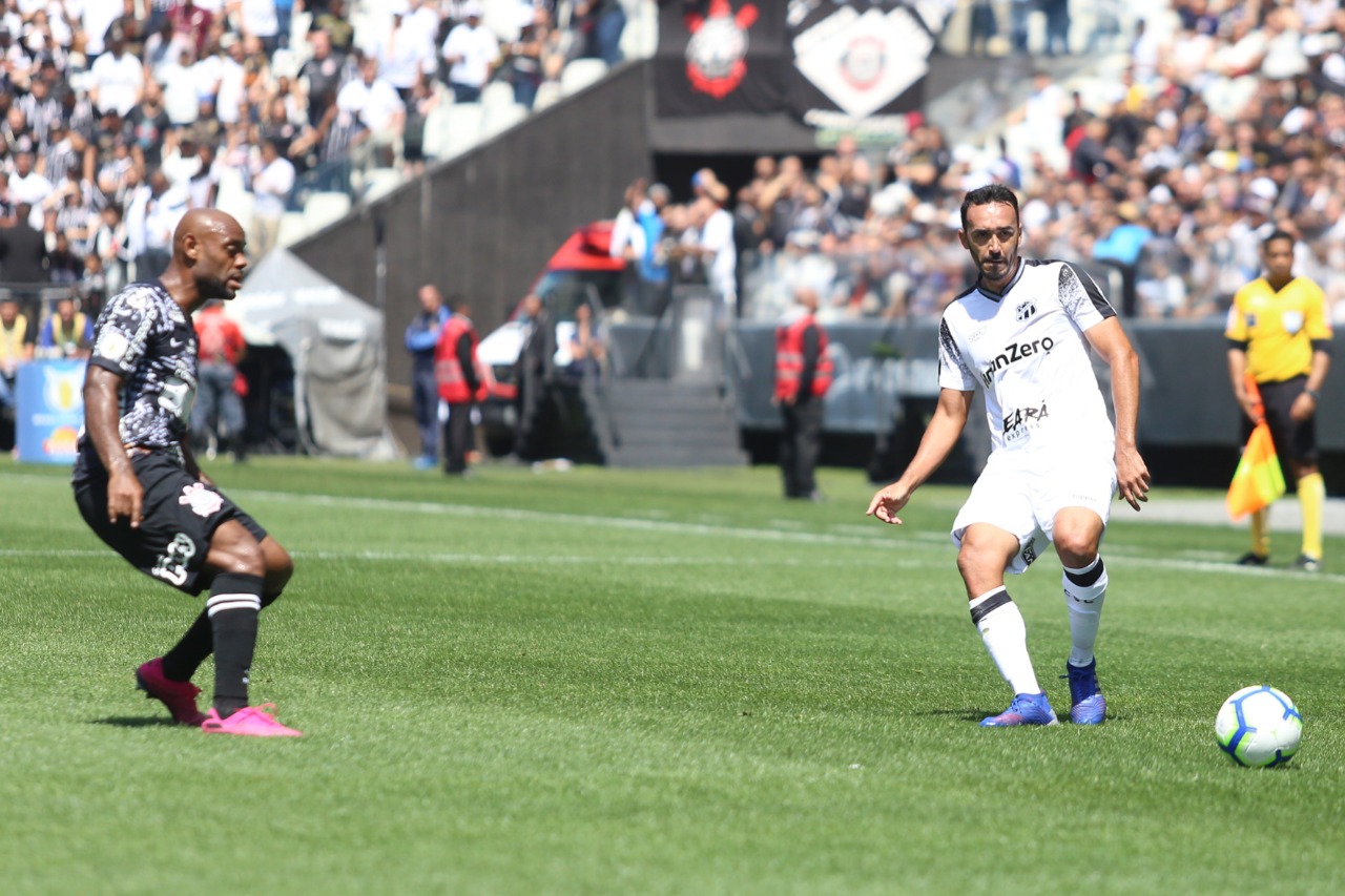 Tiago Alves enaltece trabalho realizado em setores extra campo do Ceará 