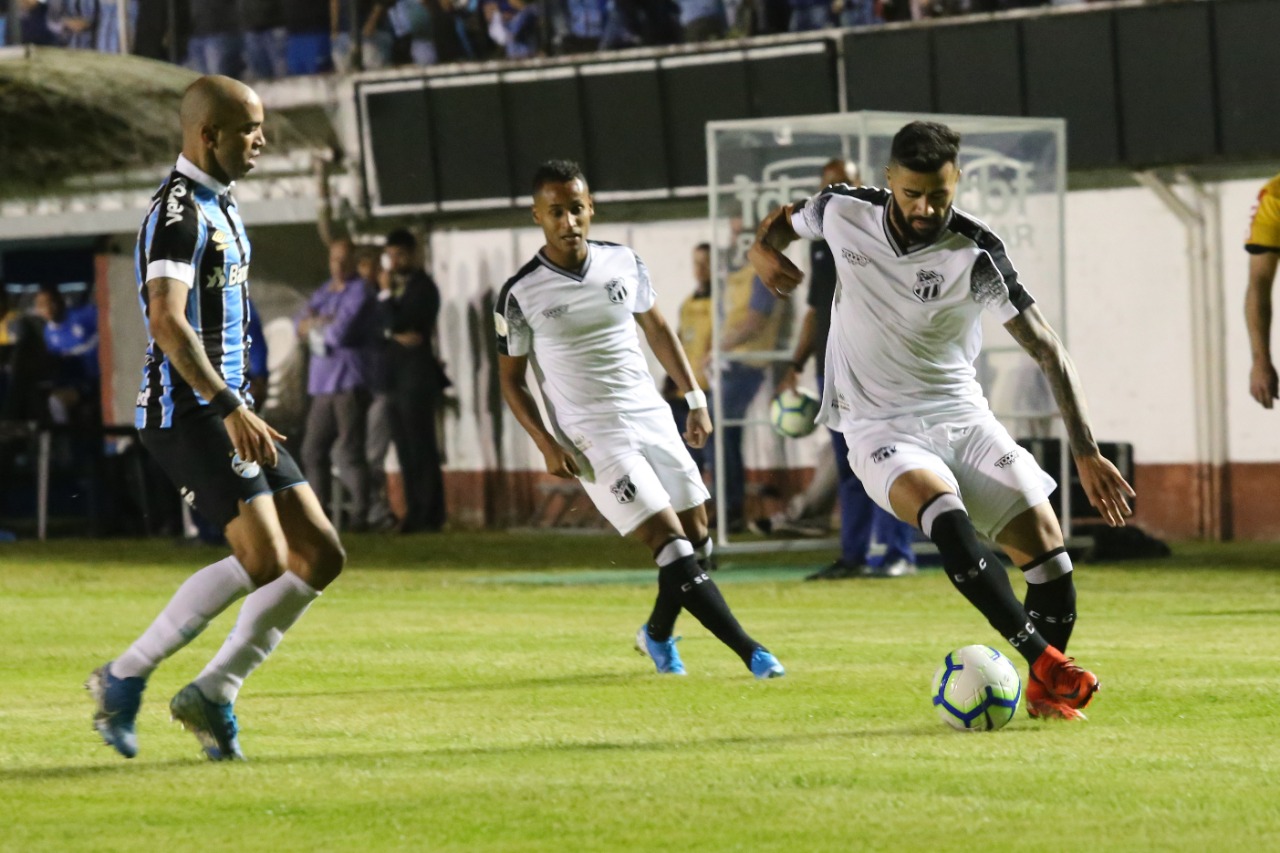 Ceará perde para o Grêmio em Caxias do Sul 