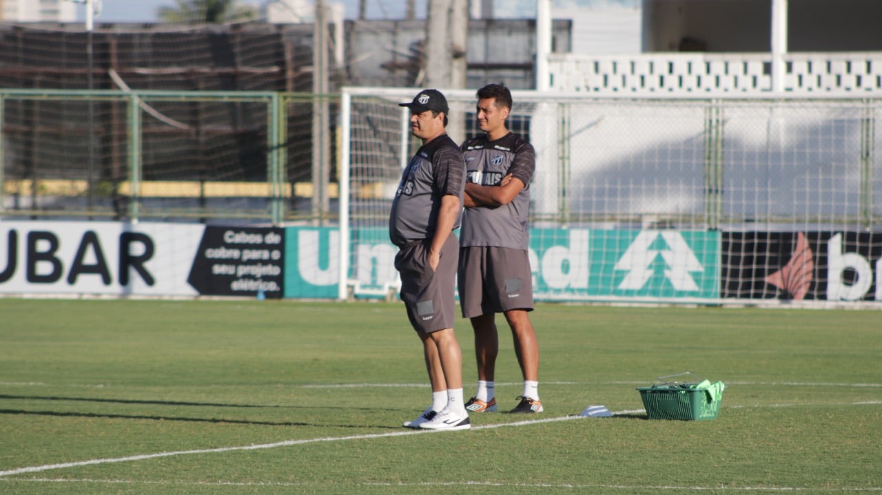 Antes do duelo diante do Fluminense, Adilson Batista avalia confronto 