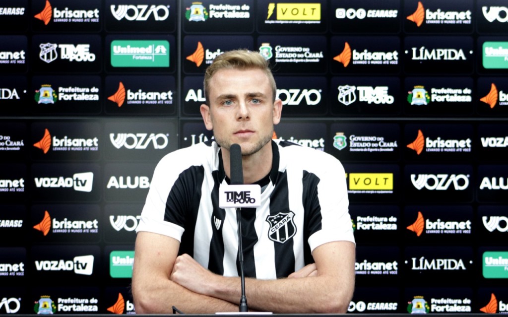 “Acredito que vou ser muito feliz aqui”, afirmou Klaus em apresentação oficial