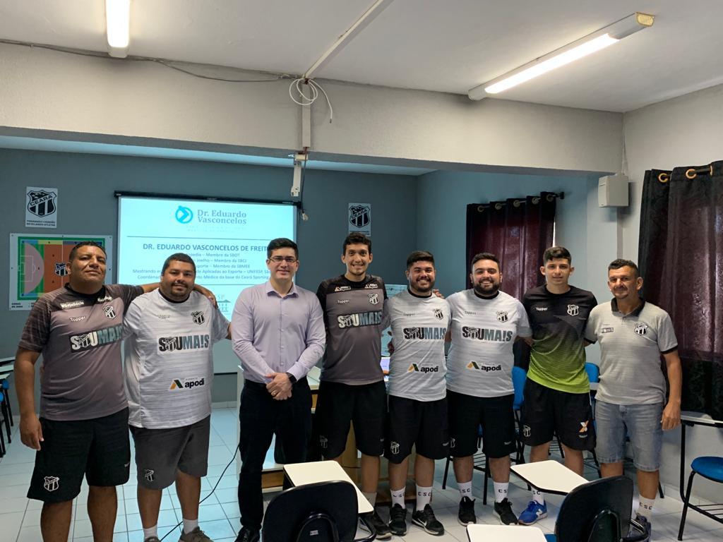 Ceará realiza curso de primeiros socorros para comissão técnica da base, na Cidade Vozão