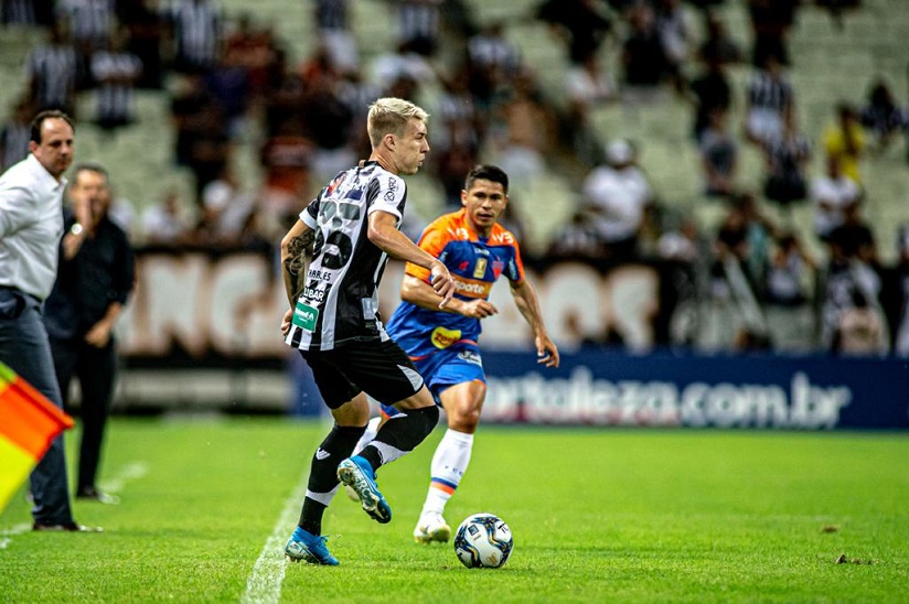 Na Arena Castelão, primeiro Clássico-Rei do ano termina empatado
