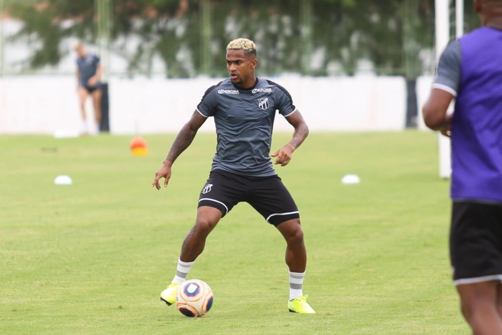 Elenco do Vozão finaliza preparação para enfrentar o Caucaia