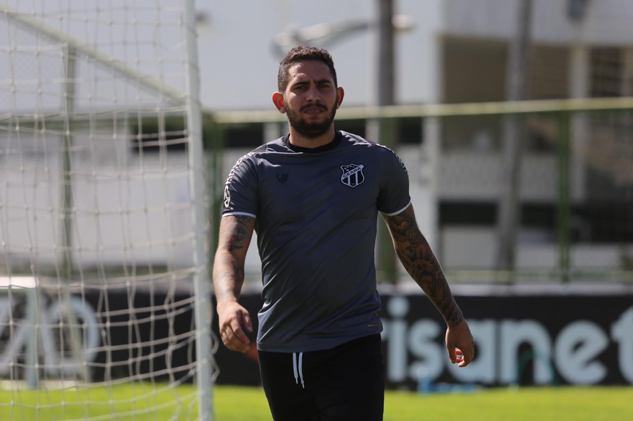 21 dias após volta aos treinamentos presenciais, Ceará tem elenco inteiro à disposição